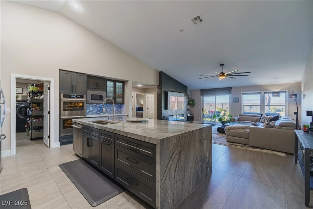 10616 Tyne, Las Vegas, NV 89144