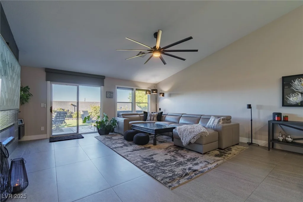 10616 Tyne, Las Vegas, NV 89144