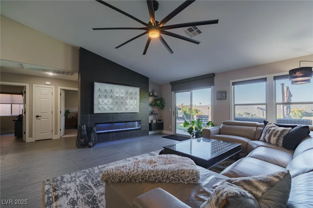 10616 Tyne, Las Vegas, NV 89144