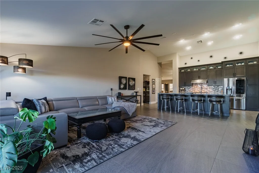 10616 Tyne, Las Vegas, NV 89144