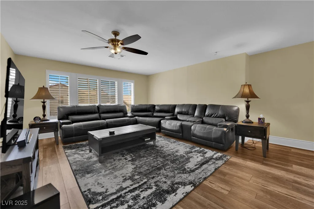 8205 Woodland Prairie, Las Vegas, NV 89129