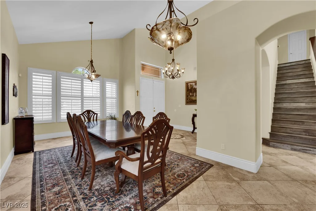 8205 Woodland Prairie, Las Vegas, NV 89129