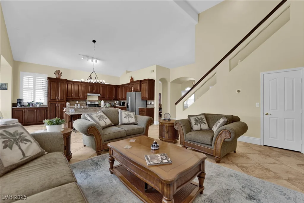 8205 Woodland Prairie, Las Vegas, NV 89129