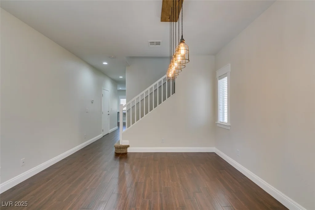 6343 Pebblecreek Lodge, Las Vegas, NV 89148