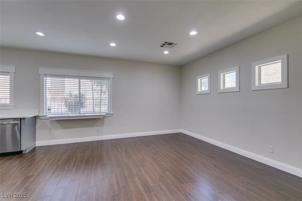 6343 Pebblecreek Lodge, Las Vegas, NV 89148