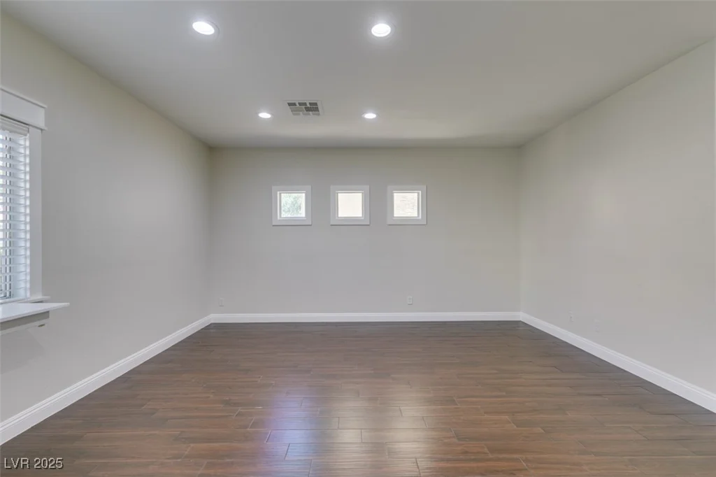 6343 Pebblecreek Lodge, Las Vegas, NV 89148