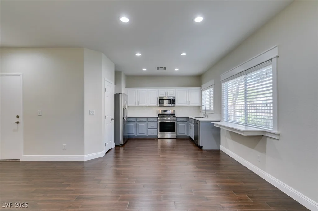 6343 Pebblecreek Lodge, Las Vegas, NV 89148