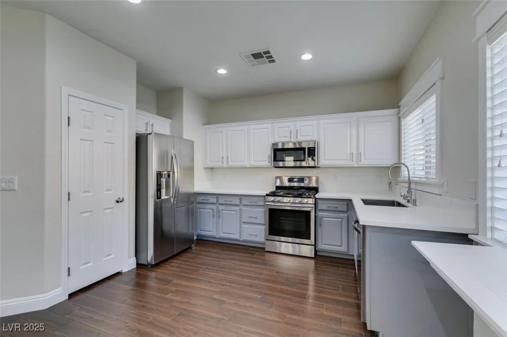 6343 Pebblecreek Lodge, Las Vegas, NV 89148