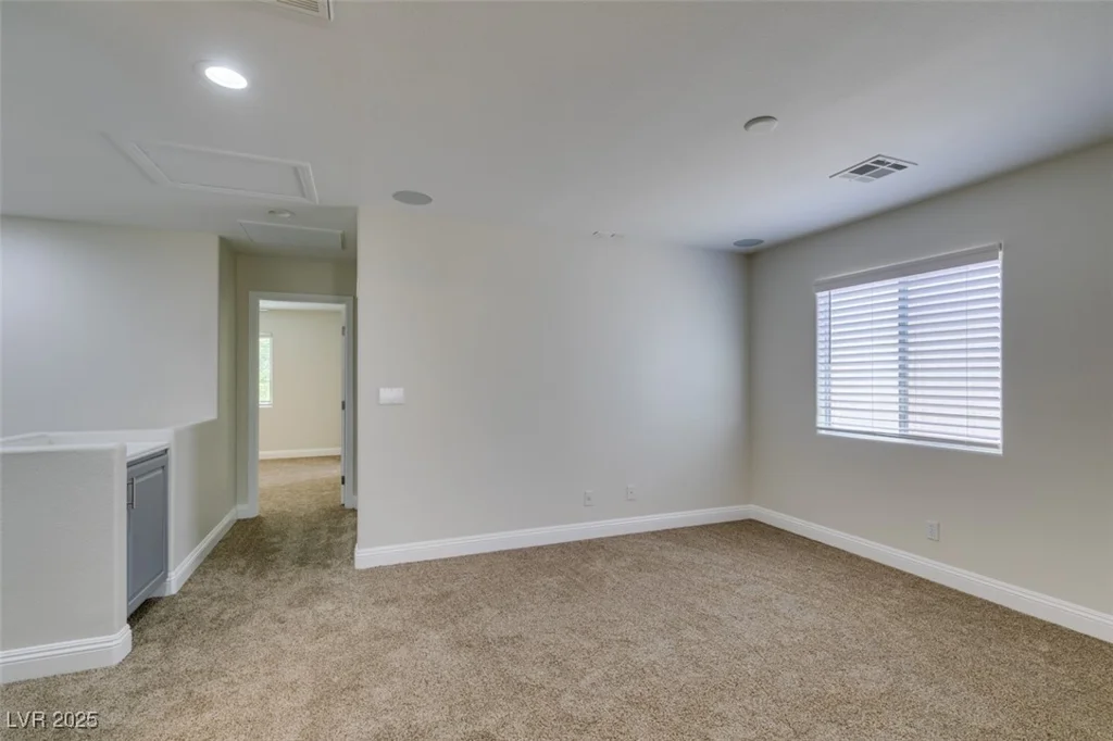 6343 Pebblecreek Lodge, Las Vegas, NV 89148