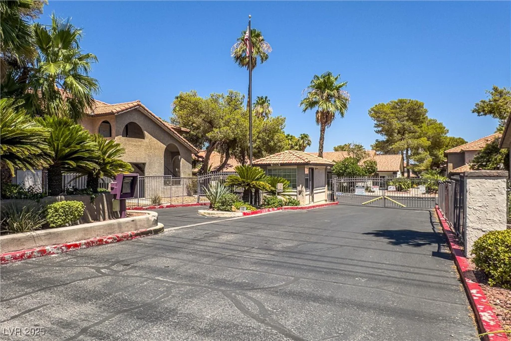 2606 Durango, Las Vegas, NV 89117
