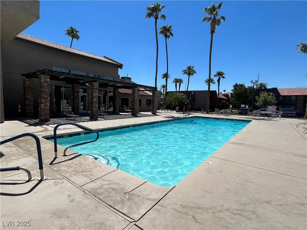 5260 River Glen, Las Vegas, NV 89103