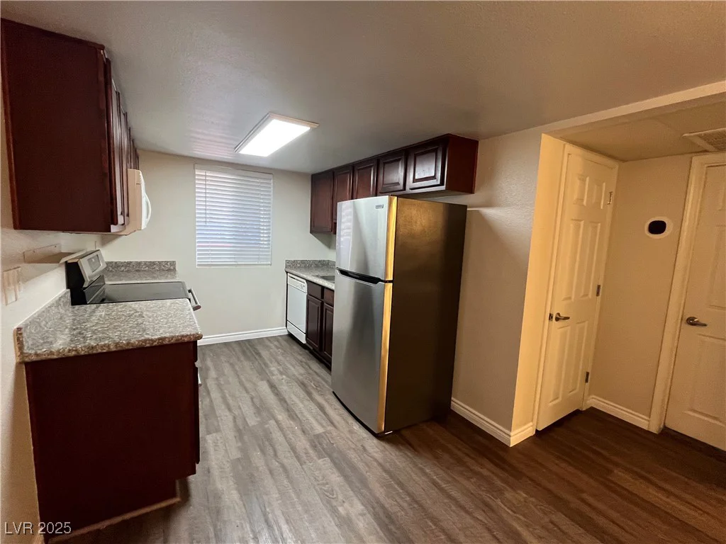 5260 River Glen, Las Vegas, NV 89103