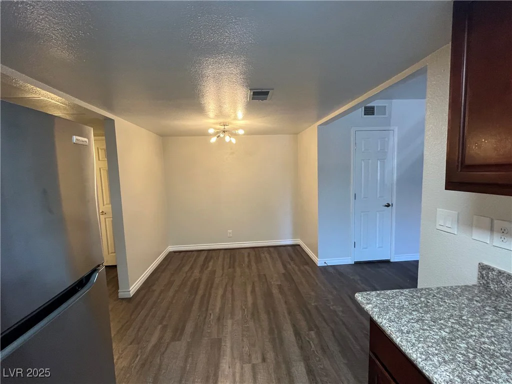5260 River Glen, Las Vegas, NV 89103