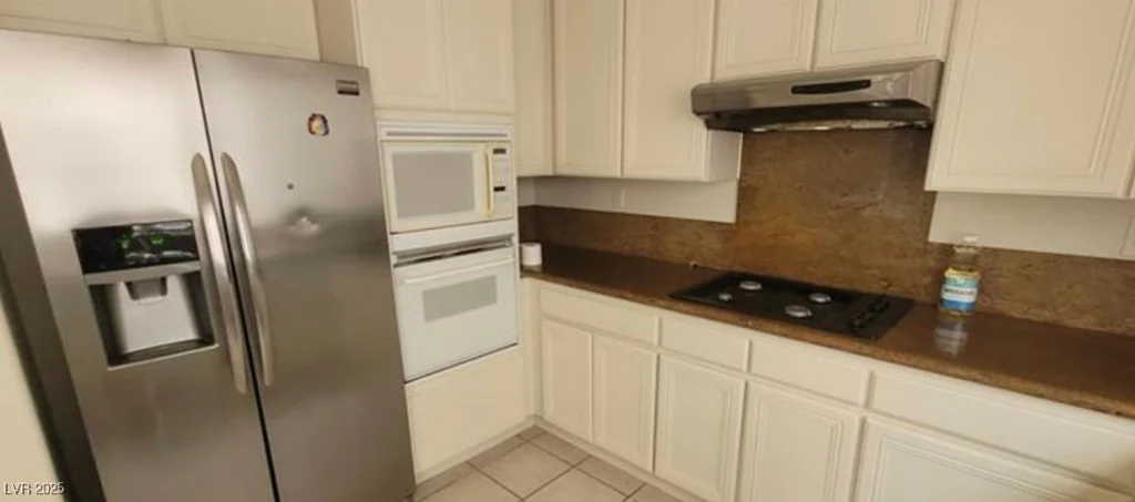 4774 Willow Glen, Las Vegas, NV 89147