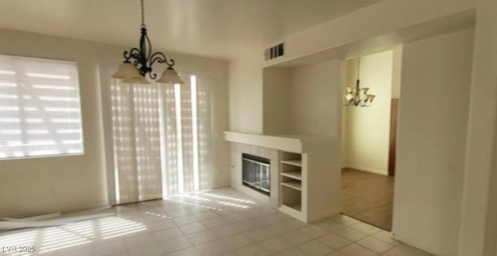 4774 Willow Glen, Las Vegas, NV 89147