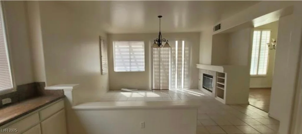 4774 Willow Glen, Las Vegas, NV 89147