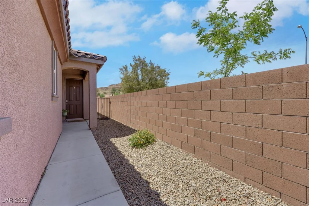 703 Shiva, Las Vegas, NV 89178