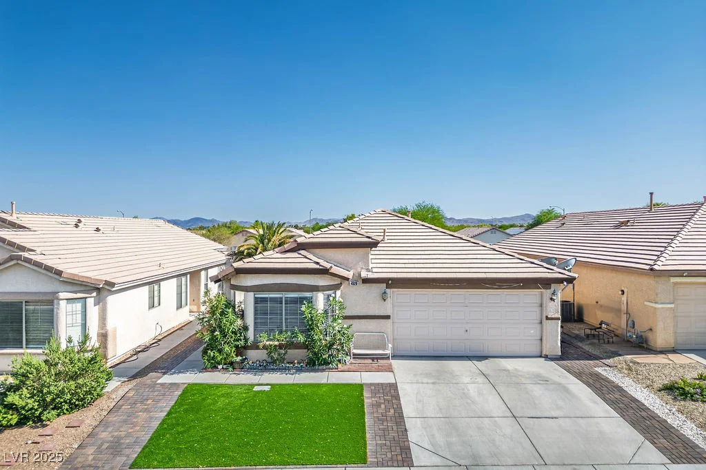 4529 Gracemont, Las Vegas, NV 89139