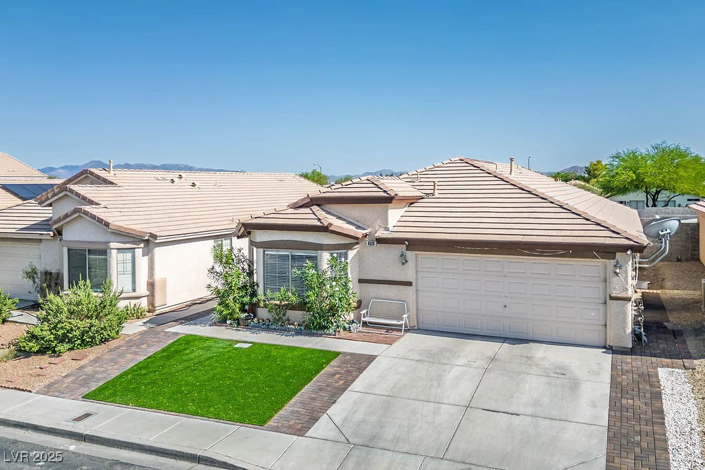 4529 Gracemont, Las Vegas, NV 89139