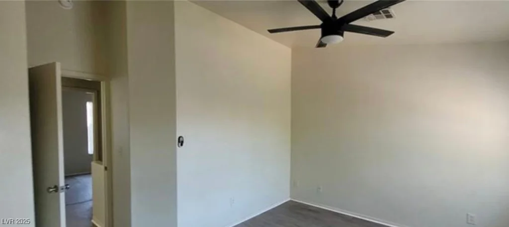 2501 Charleville, Las Vegas, NV 89106