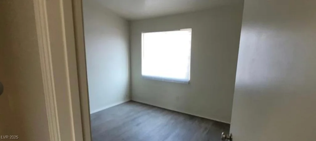 2501 Charleville, Las Vegas, NV 89106