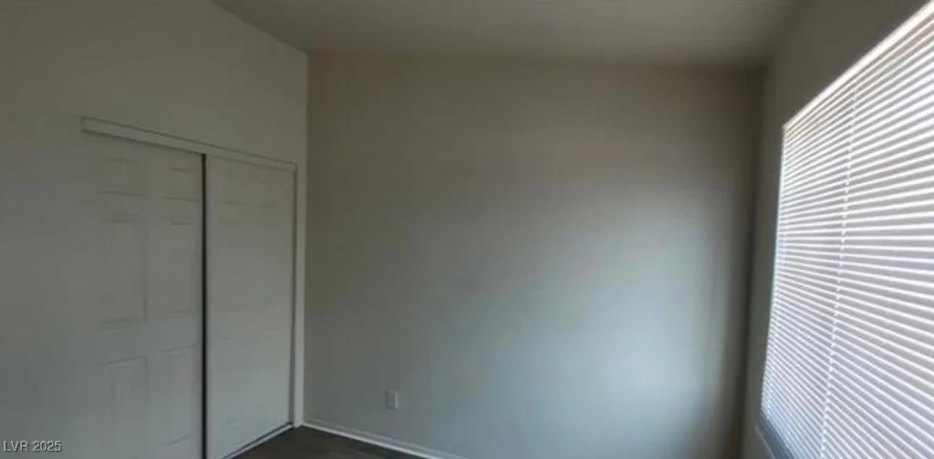 2501 Charleville, Las Vegas, NV 89106