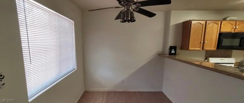2501 Charleville, Las Vegas, NV 89106