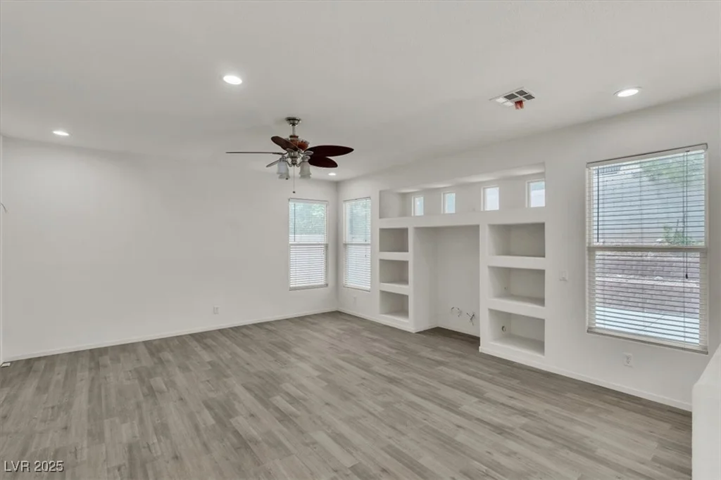 8117 Peach Flare, Las Vegas, NV 89143