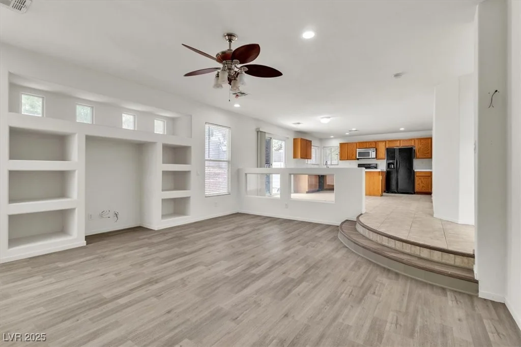 8117 Peach Flare, Las Vegas, NV 89143