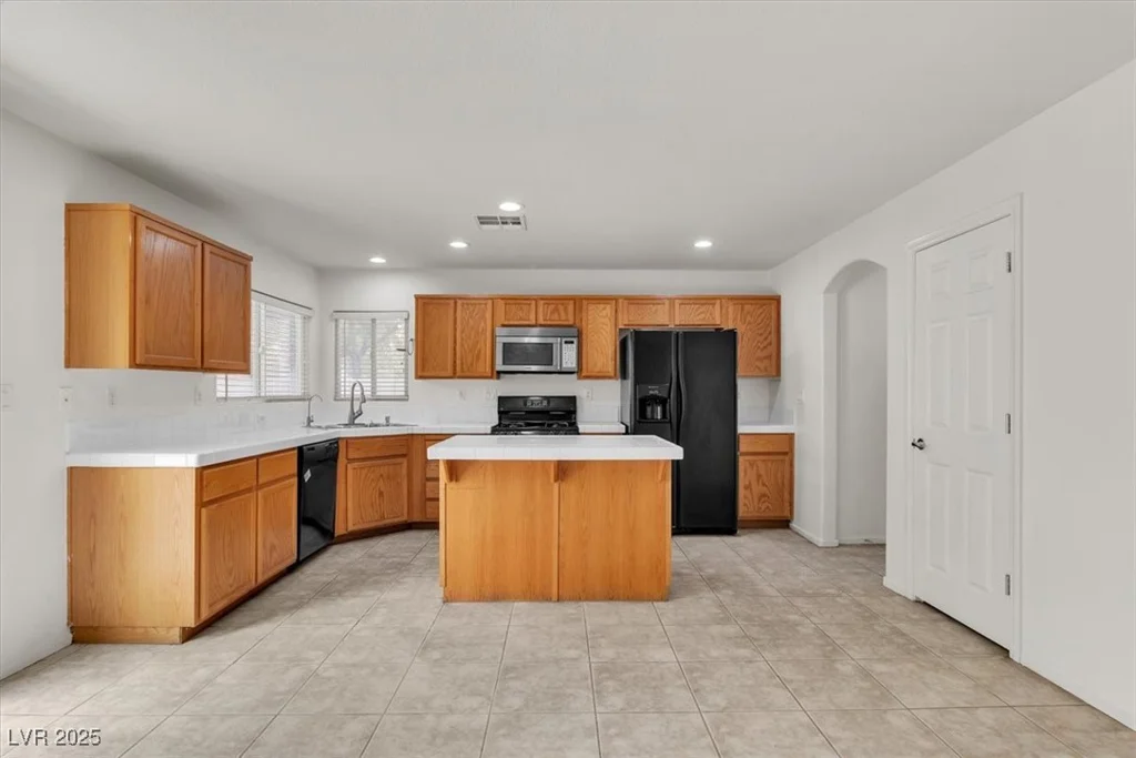8117 Peach Flare, Las Vegas, NV 89143