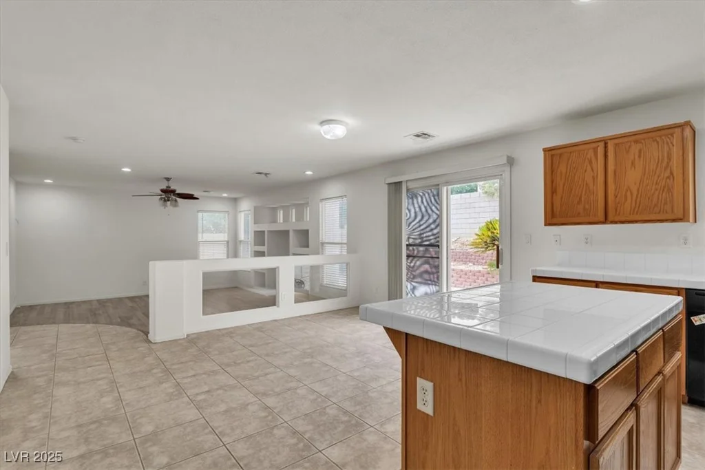 8117 Peach Flare, Las Vegas, NV 89143