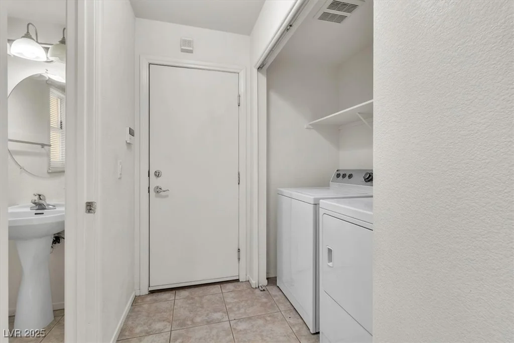 8117 Peach Flare, Las Vegas, NV 89143