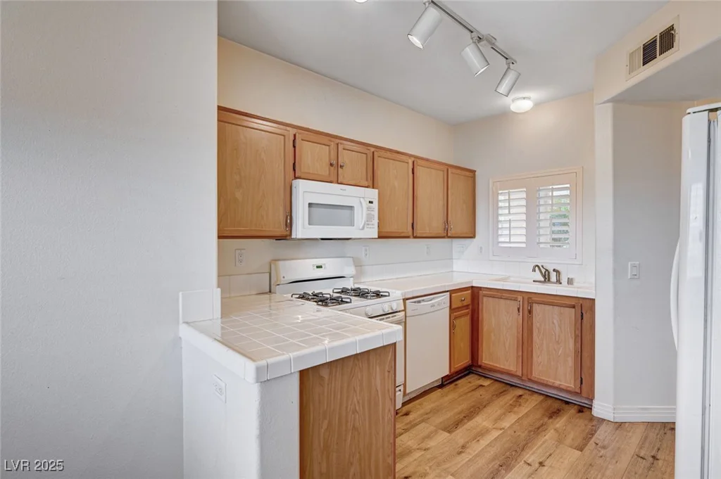 1050 Cactus, Las Vegas, NV 89183