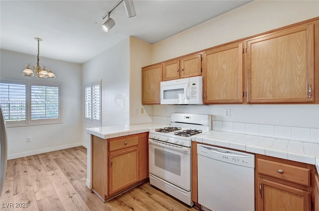 1050 Cactus, Las Vegas, NV 89183