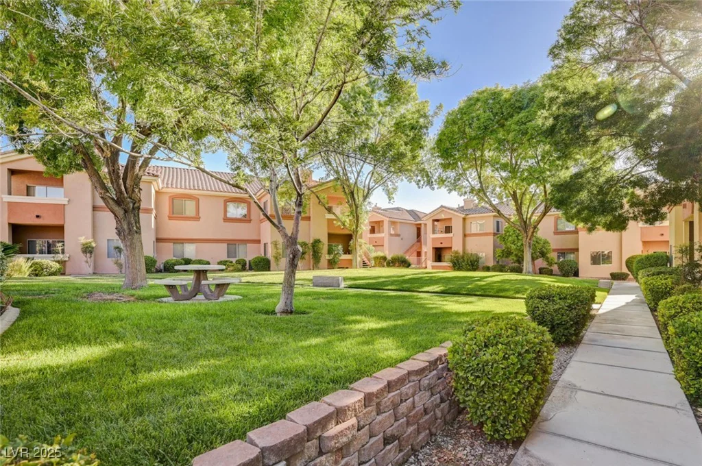 1050 Cactus, Las Vegas, NV 89183