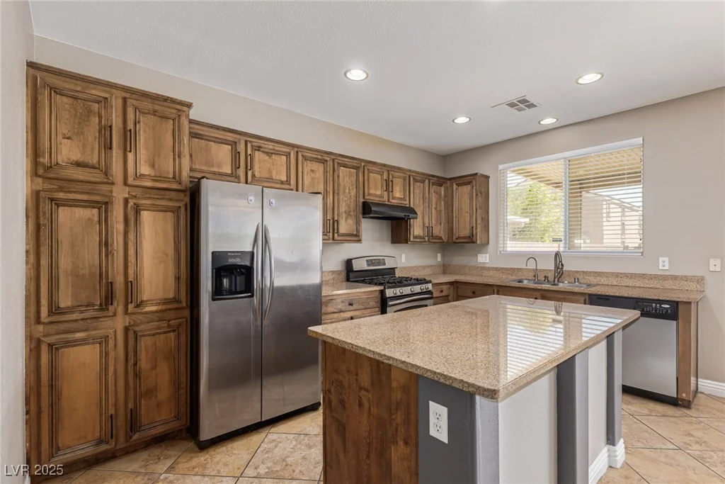 333 Point Loma, North Las Vegas, NV 89031