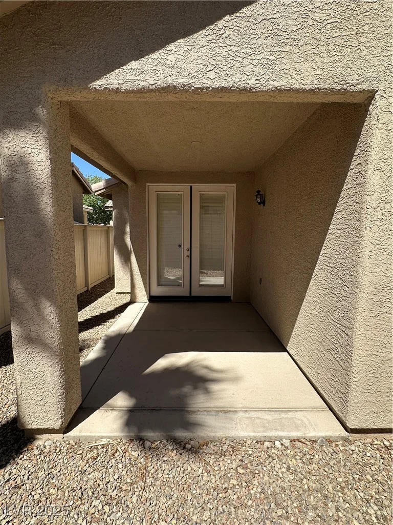 9854 Canterbury Creek, Las Vegas, NV 89183