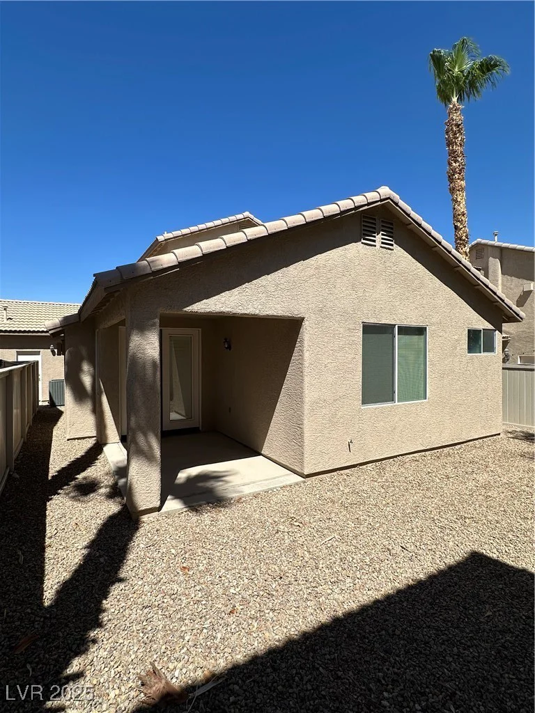 9854 Canterbury Creek, Las Vegas, NV 89183