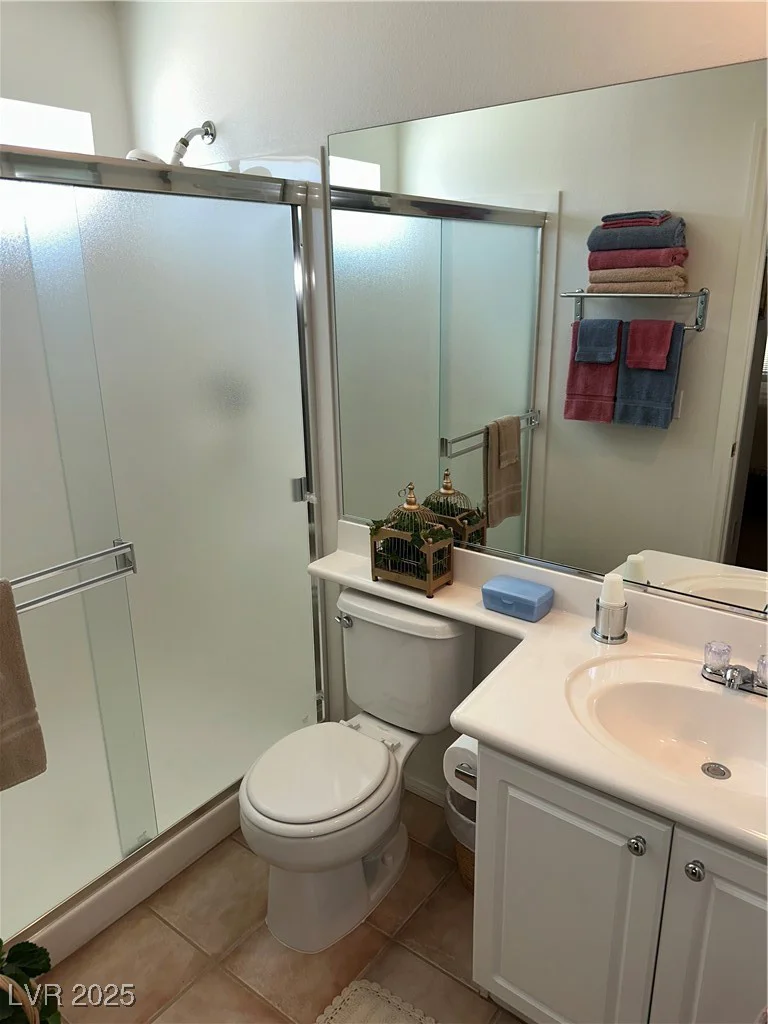 9854 Canterbury Creek, Las Vegas, NV 89183