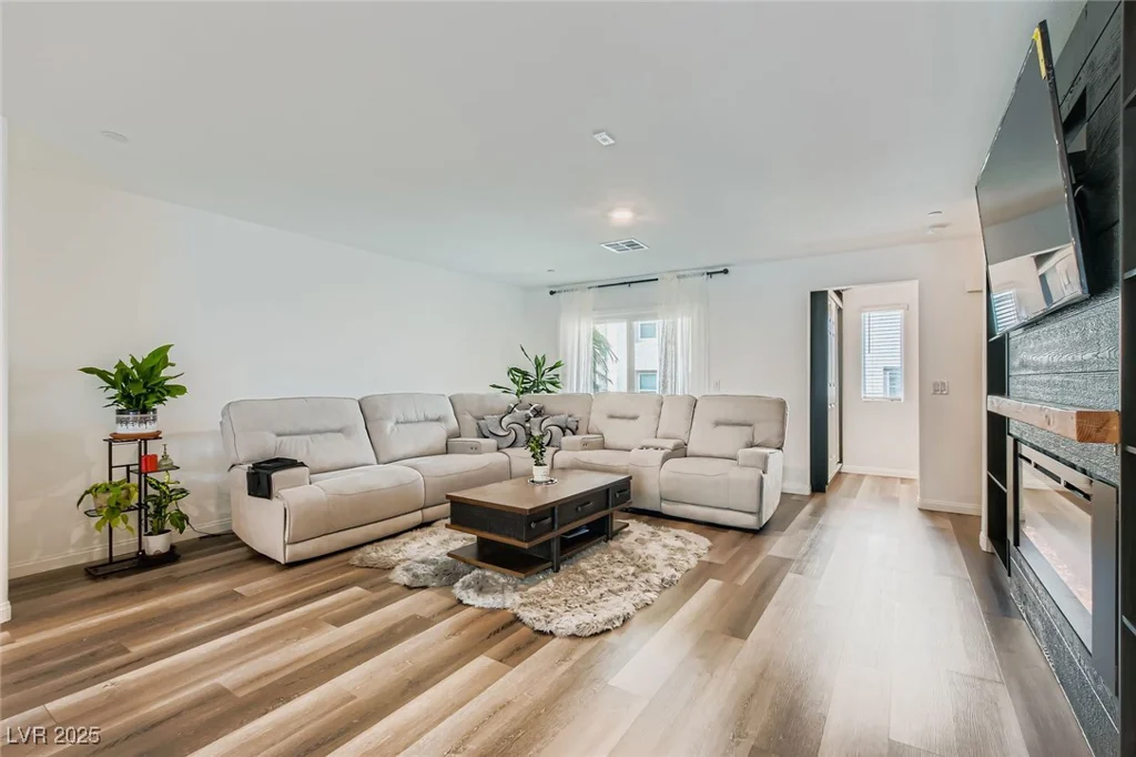 2844 Copper Wind, Las Vegas, NV 89183
