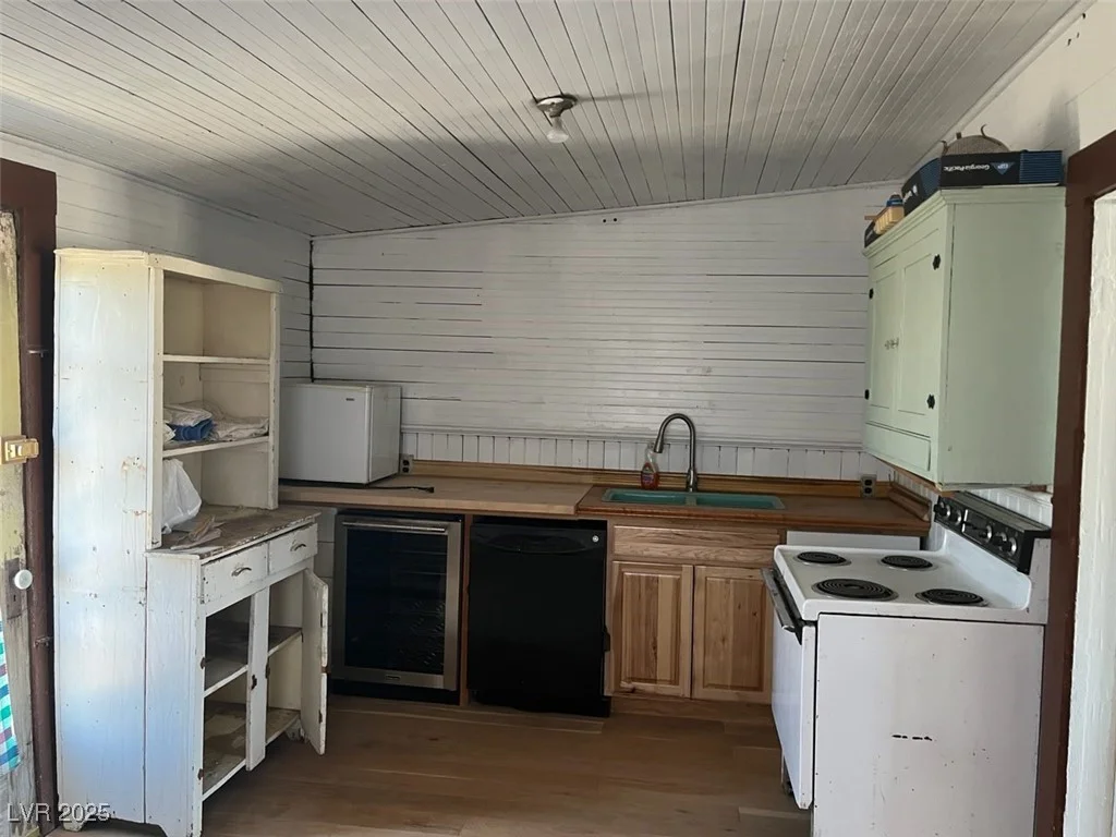 901 Myers, Goldfield, NV 89013