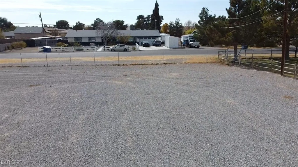 6400 El Campo Grande, Las Vegas, NV 89130