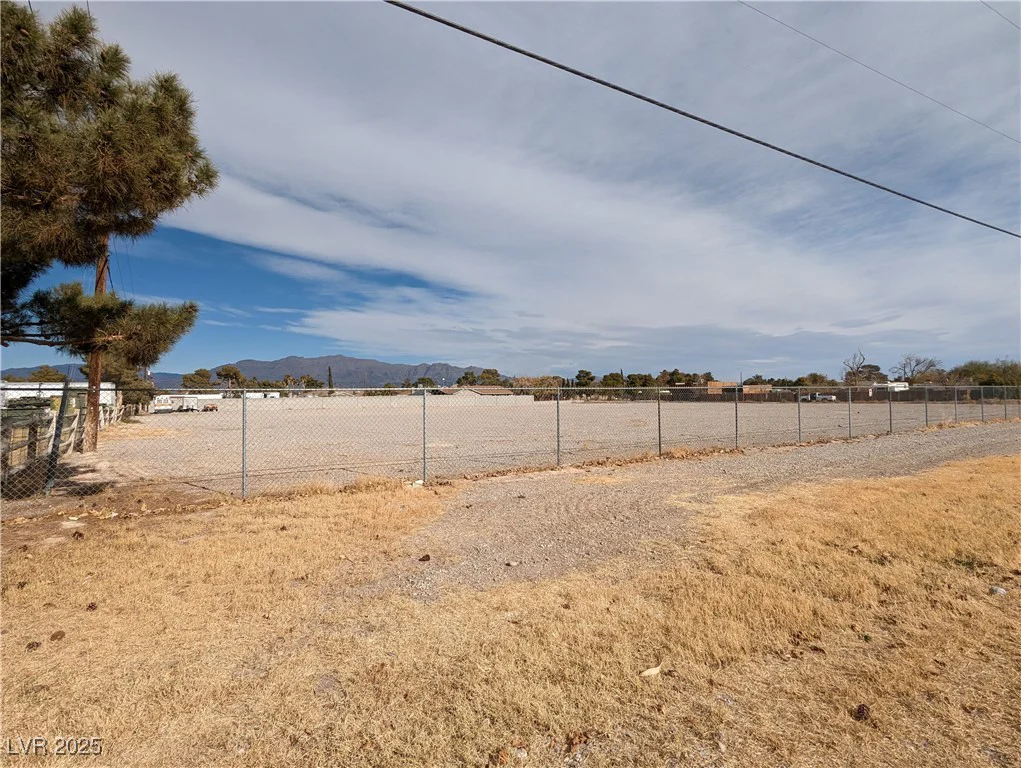 6400 El Campo Grande, Las Vegas, NV 89130