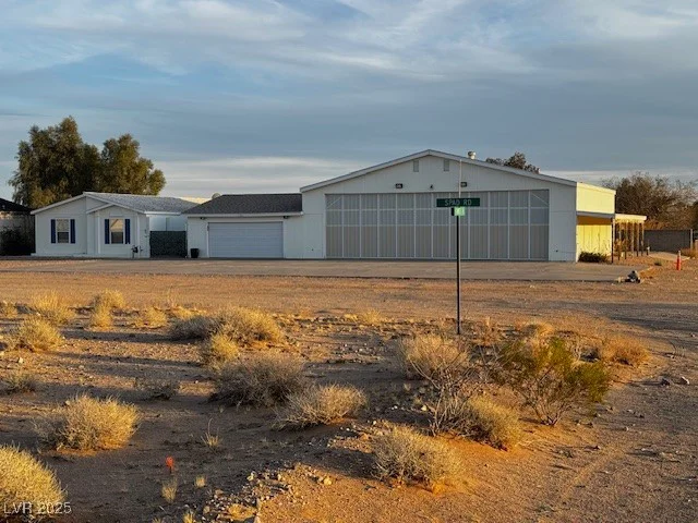 9668 Kinner, Cal Nev Ari, NV 89039