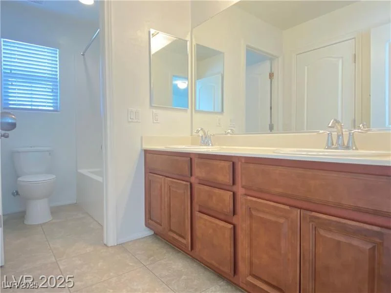 5513 Silent Springs, Las Vegas, NV 89122