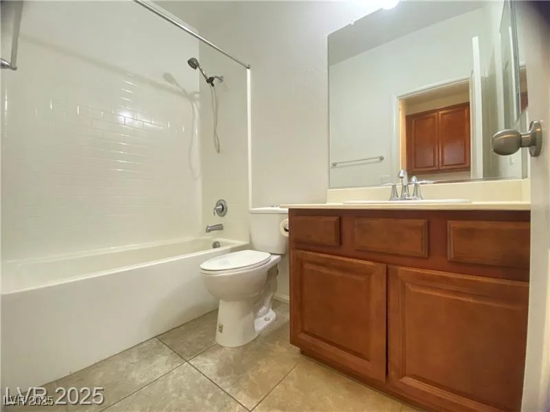 5513 Silent Springs, Las Vegas, NV 89122