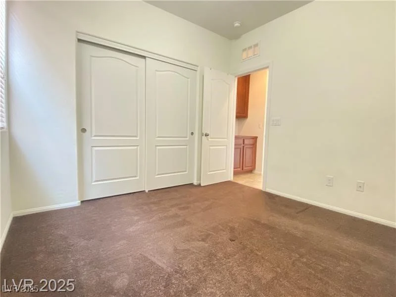 5513 Silent Springs, Las Vegas, NV 89122