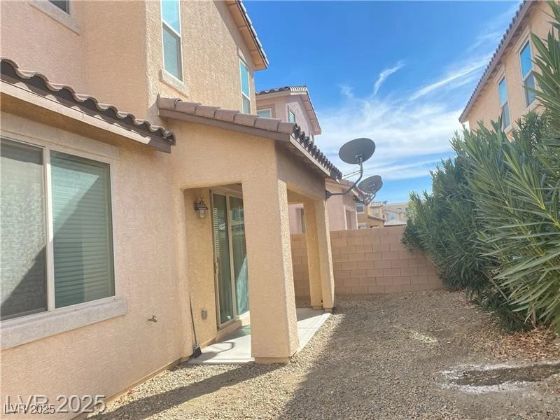 5513 Silent Springs, Las Vegas, NV 89122