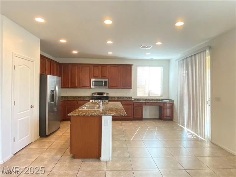 5513 Silent Springs, Las Vegas, NV 89122