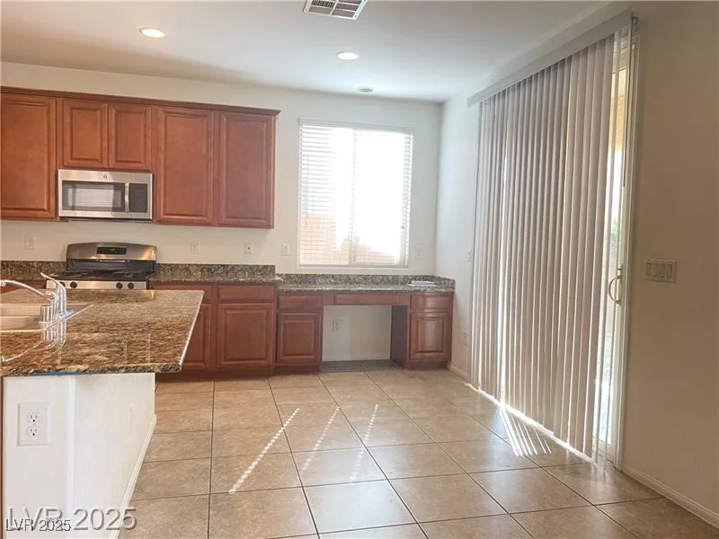 5513 Silent Springs, Las Vegas, NV 89122